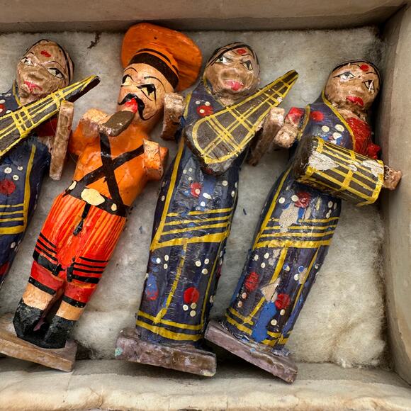 Vintage Russian Polychromed Carved Wood Marching Band Figures Set/8 Original Box - Picture 2 of 8